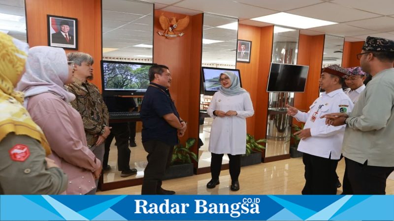 Tim ESDM dan Pemkab Banyuwangi bahas kesiapan revalidasi Geopark Ijen, Rabu (11/2/2026). (Foto Dok Ho/RadarBangsa.co.id)