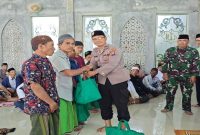 Safari Ramadhan 1447 H Forkopimcam dan MUI Kecamatan Tikung di Masjid Al-Muttaqin Kelorarum, Jumat (27/2/2026). (Foto Dok Ho/RadarBangsa.co.id)