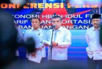 Menko Perekonomian Airlangga Hartarto bersama menteri terkait saat konferensi pers kebijakan WFA Idulfitri 2026 di Jakarta, Selasa (10/2/2026). (Foto Dok Ho/RadarBangsa.co.id)