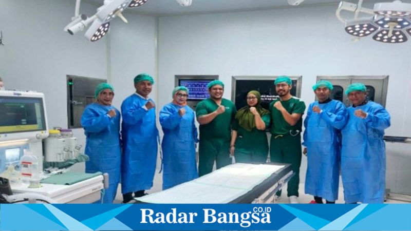 Wakil Bupati Pasuruan Shobih Asrori meresmikan Smart Operating Theatre RSUD Grati, Rabu (18/2/2026). (Foto Dok Ho/RadarBangsa.co.id)