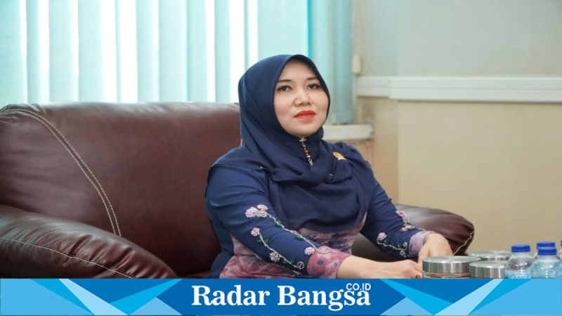 Anggota DPD RI asal Jawa Timur Lia Istifhama saat memberikan keterangan terkait evaluasi program MBG, Rabu (26/3/2026). (Foto Dok Ho/RadarBangsa.co.id)