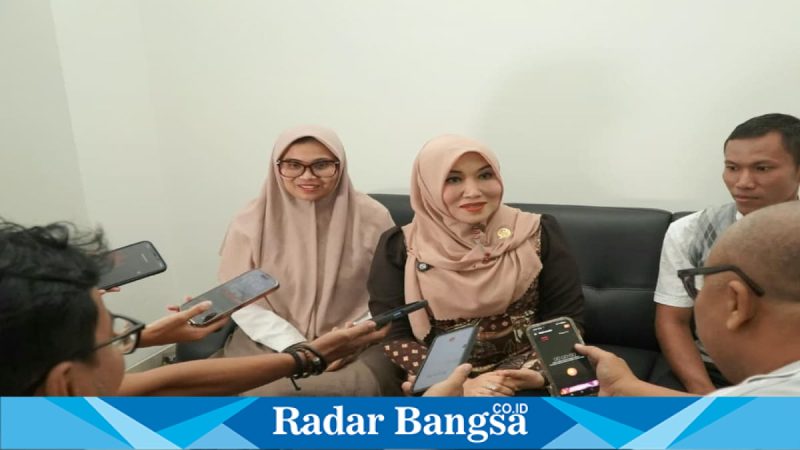 Anggota DPD RI Lia Istifhama memberikan keterangan di Surabaya, Kamis (19/3/2026). (Foto Dok Ho/RadarBangsa.co.id)