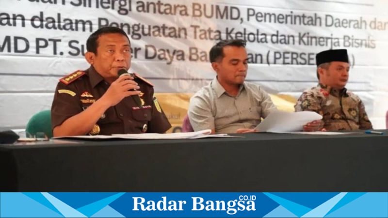 Bupati Bangkalan Lukman Hakim saat membuka FGD dan RUPS PT Sumber Daya Bangkalan di Surabaya, Kamis (21/3/2026). (Foto Dok Ho/RadarBangsa.co.id)