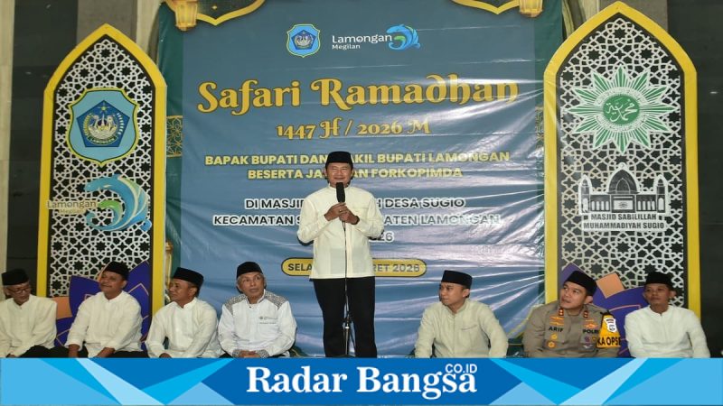 Bupati Lamongan Yuhronur Efendi saat Safari Ramadan di Masjid Sabilillah Sugio, Selasa (3/3). (Foto Dok Ho/RadarBangsa.co.id)