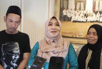 (Tengah) Lia Istifhama saat memberikan pernyataan Dies Natalis GMNI ke-72, Senin (23/3/2026). (Foto Dok Ho/RadarBangsa.co.id)