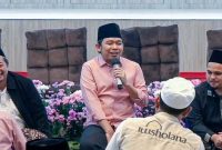 Bupati Jember Gus Fawait saat silaturahmi dan sahur bersama tokoh pesantren di Pendopo Wahyawibawagraha, Minggu (15/3/2026). (Foto Dok Ho/RadarBangsa.co.id)