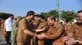Bupati Sidoarjo Subandi saat apel halal bihalal ASN di GOR Delta, Senin (30/3/2026). (Foto Dok Ho/RadarBangsa.co.id)