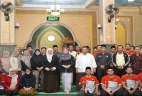Senator Lia Istifhama saat memberikan motivasi di Asrama Haji Sukolilo Surabaya, Rabu (18/3/2026) (Foto Dok Ho/RadarBangsa.co.id)
