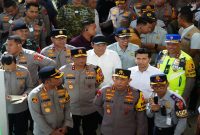 Kapolri Jenderal Listyo Sigit Prabowo meninjau kesiapan arus mudik di Terminal Purabaya Sidoarjo, Minggu (15/3/2026). (Foto Dok Ho/RadarBangsa.co.id)