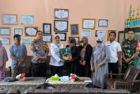 Proses mediasi kasus Ny Mon bersama Forkopimcam Brondong di kantor kecamatan, Rabu (11/3/2026). (Foto Dok Ho/RadarBangsa.co.id)