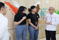Pencari kerja mengikuti walk-in interview yang difasilitasi Kemnaker di Gedung Pusat Pasar Kerja Jakarta, Rabu (4/3/2026). (Foto Dok Ho/RadarBangsa.co.id)