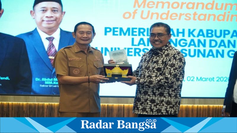 Bupati Lamongan Yuhronur Efendi saat sosialisasi Empat Pilar Kebangsaan dan penandatanganan MoU, Senin (2/3/2026). (Foto Dok Ho/RadarBangsa.co.id)
