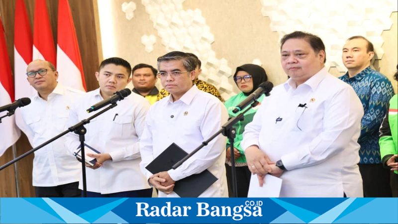 Menteri Ketenagakerjaan Yassierli saat konferensi pers kebijakan THR 2026 di Jakarta, Selasa (3/3/2026). (Foto Dok Ho/RadarBangsa.co.id)