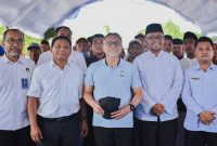 Menko Pangan saat meninjau fasilitas produksi di Pabrik PT Garam, Sampang, Minggu (8/3/2026). (Foto Dok Debora/RadarBangsa.co.id)