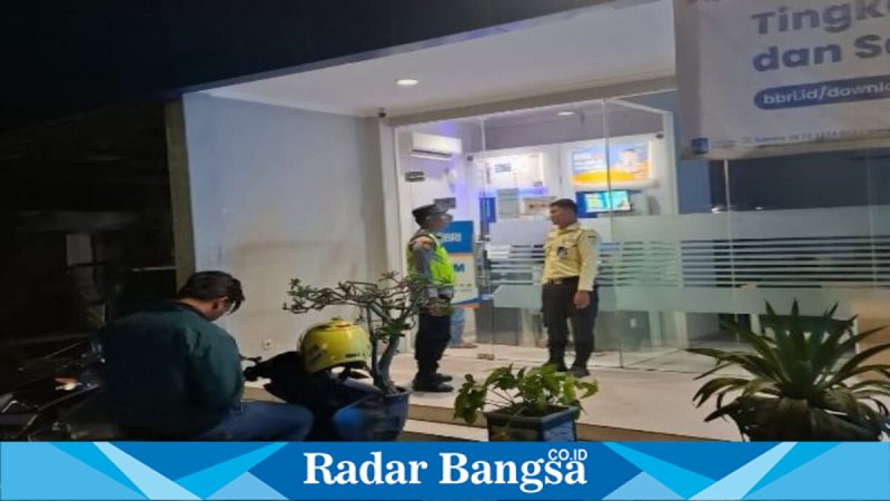 Petugas Polsek Tikung patroli objek vital, Minggu (22/3/2026) (Foto Dok Ho/RadarBangsa.co.id)