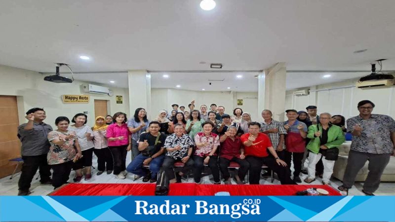 Silaturahmi dan bukber Pokdarwis Krabat Kranggan bersama anggota DPRD Semarang Michael di Happy Resto Kampung Kali, Selasa (10/3/2026). (Foto Dok Ho/RadarBangsa.co.id)