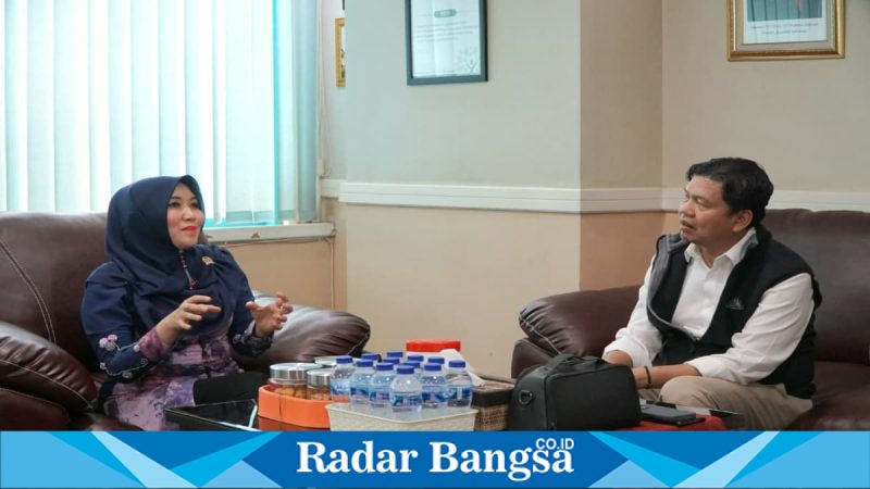 Anggota DPD RI Lia Istifhama saat kunjungan ke Perhutani Jawa Timur di Surabaya, Kamis (27/3/2026). (Foto Dok Ho/RadarBangsa.co.id)
