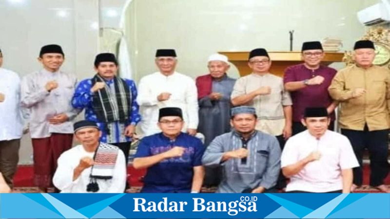 Wakil Wali Kota Lubuk Linggau Rustam Effendi saat Safari Ramadan di Masjid Jami' Baiturrohim, Rabu (11/3/2026). (Foto Dok Ho/RadarBangsa.co.id)