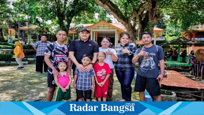 Bupati Pasuruan Rusdi Sutejo saat sidak di Banyubiru, Senin (23/3/2026). (Foto Dok Ho/RadarBangsa.co.id)