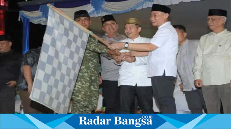 Wali Kota melepas peserta takbiran keliling di Lubuklinggau, Jumat malam (20/3/2026). (Foto Dok Ho/RadarBangsa.co.id) 