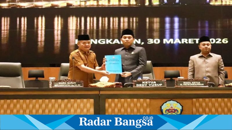 Wakil Bupati Bangkalan saat menyampaikan LKPJ 2025 di DPRD, Senin (30/3/2026) (Foto Dok Ho/RadarBangsa.co.id)