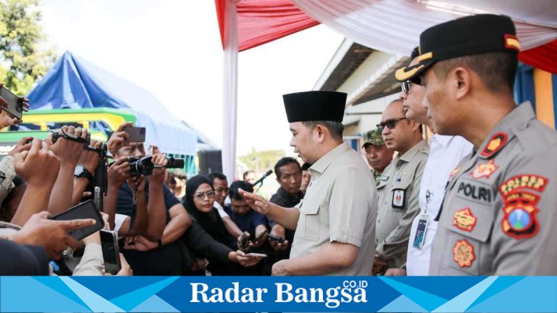 Pelepasan truk bantuan pangan di Kantor Bulog Jember, Jumat (10/04/2026). (Foto Dok Ho/RadarBangsa.co.id)