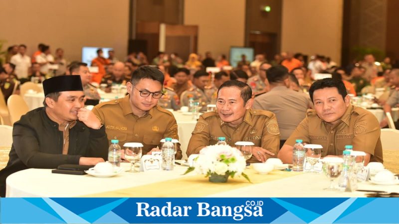 Bupati Lamongan hadiri Rapat koordinasi antisipasi kemarau 2026 di Dyandra, Selasa (7/4/2026). (Foto Dok Ho/RadarBangsa.co.id)