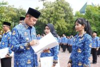 BUPATI Lamongan Yuhronur Efendi menyampaikan kebijakan WFH ASN dan efisiensi energi, Kamis 2 April 2026. (Foto Dok Ho/RadarBangsa.co.id)