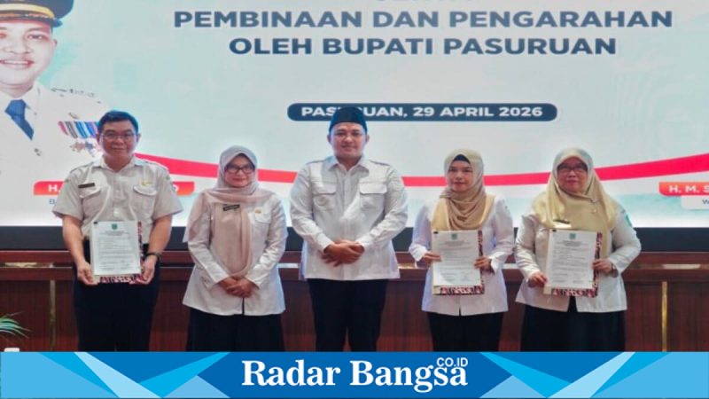 Bupati Pasuruan Rusdi Sutejo memberikan arahan kepada kepala puskesmas di Auditorium Mpu Sindok, Rabu (29/4/2025). (Foto Dok Ho/RadarBangsa.co.id)