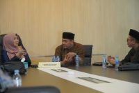 Lia Istifhama menerima audiensi Komisi PDUF MUI di Kantor DPD RI Perwakilan Jawa Timur Surabaya, Jumat (17/4/2026). (Foto Dok Ho/RadarBangsa.co.id)