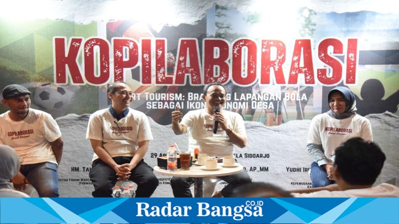Aktivitas pertandingan di lapangan sepakbola desa di Sidoarjo, Rabu (29/4/2026). (Foto Dok Ho/RadarBangsa.co.id)
