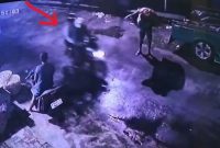 Lokasi kios pedagang korban pencurian di Pedamaran Semarang, Kamis (30/4/2026). Pelaku terekam CCTV saat melarikan diri. (Foto SCREENSHOT  REKAMAN CCTV/RadarBangsa.co.id)