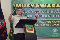 Menaker Yassierli saat membuka Munas FSP Farkes di Jakarta, Kamis (2/4/2026). (Foto Dok Ho/RadarBangsa.co.id)