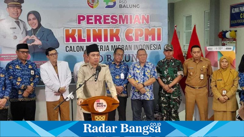Bupati Jember Gus Fawait meresmikan klinik CPMI di RSD Balung, Senin (27/4/2026). (Foto Dok Ho/RadarBangsa.co.id)