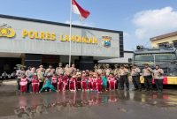 Kegiatan SASANA Polres Lamongan bersama siswa KB/RA, Selasa (28/4). (Foto Dok Ho/RadarBangsa.co.id)