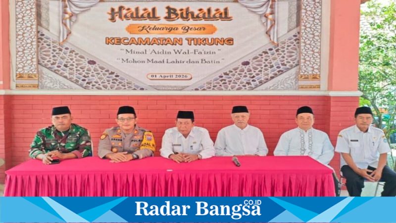 Kapolsek Tikung bersama Forkopimcam saat halal bihalal, Rabu (1/4/2026). (Foto Dok Ho/RadarBangsa.co.id)