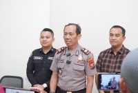 Polisi amankan barang bukti BPKB kasus penggelapan motor di Pamekasan, Senin (6/4/2026). (Foto Dok Ho/RadarBangsa.co.id)