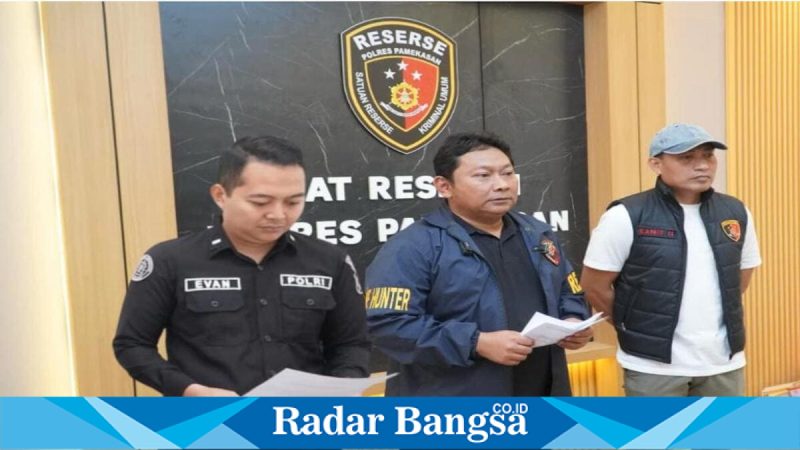 Kasat Reskrim Polres Pamekasan saat memberikan keterangan pers, Jumat (3/4/2026). (Foto Dok Ho/RadarBangsa.co.id)