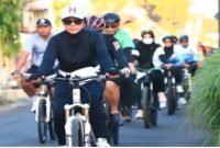 Wali Kota Probolinggo bersama ASN gowes kampanye hemat energi, Minggu (5/4/2026). (Foto Dok Ho/RadarBangsa.co.id)
