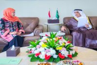 Gubernur Jatim saat audiensi dengan Dubes Arab Saudi, Senin (27/4/2026). (Foto Dok Ho/RadarBangsa.co.id)