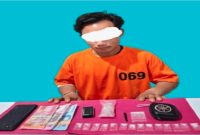 Barang bukti sabu hasil penggerebekan di Desa Air Emas, Selasa (21/4/2026). (Foto Dok Ho/RadarBangsa.co.id)