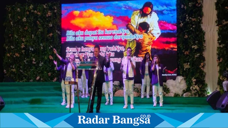 Suasana ibadah Paskah di GPDI Efrata Semarang, Jumat (3/4/2026). (Foto Dok Ho/RadarBangsa.co.id)