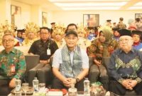 Wali Kota Lubuk Linggau Rachmat Hidayat saat wisuda Sekolah Lansia, Kamis (23/4/2026). (Foto Dok Ho/RadarBangsa.co.id)