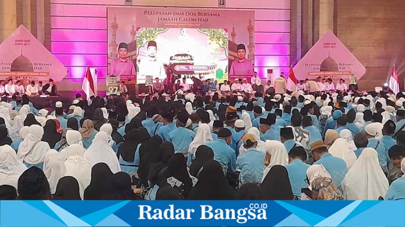 Pelepasan 2.956 calon jamaah haji Kabupaten Jember di Kaliwates, Senin (4/5/2026). (Foto Dok Ho/RadarBangsa.co.id)