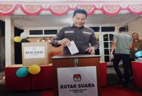 Bupati Sidoarjo Subandi bersama Forkopimda meninjau pelaksanaan Pilkades serentak di Sidoarjo, Minggu, 24 Mei 2026. (Foto Dok Ho/RadarBangsa.co.id)