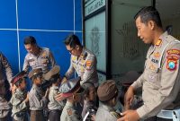 Siswa TK DWP Sedati Agung mengikuti program Polisi Sahabat Anak di Polresta Sidoarjo, Rabu (6/5/2026). (Foto Dok Ho/RadarBangsa.co.id)