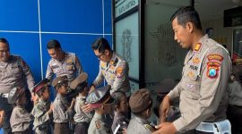 Siswa TK DWP Sedati Agung mengikuti program Polisi Sahabat Anak di Polresta Sidoarjo, Rabu (6/5/2026). (Foto Dok Ho/RadarBangsa.co.id)