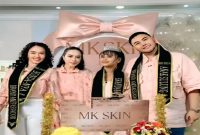 April DA7 diumumkan sebagai brand ambassador MK Skin dalam siaran langsung, Senin (4/5/2026). (Foto Dok Ho/RadarBangsa.co.id)