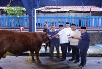 Menteri Ketenagakerjaan Yassierli saat pelaksanaan kurban Iduladha 1447 Hijriah di Kantor Kemnaker, Jakarta, Kamis, 28 Mei 2026. (Foto Dok Ho/RadarBangsa.co.id)