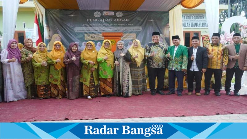 Bupati Asahan Taufik Zainal Abidin menghadiri Pengajian Akbar Milad Aisyiyah ke-109 di Masjid Taqwa, Minggu (3/5/2026). (Foto Dok Ho/RadarBangsa.co.id)
